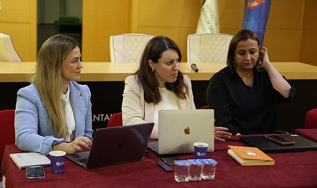      Antalya Büyükşehir Belediyesi Gençlik Servisleri Merkezi