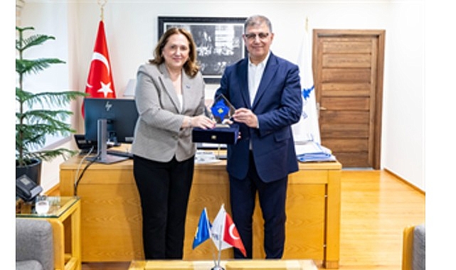 İzmir Büyükşehir Belediye Başkanı Dr.