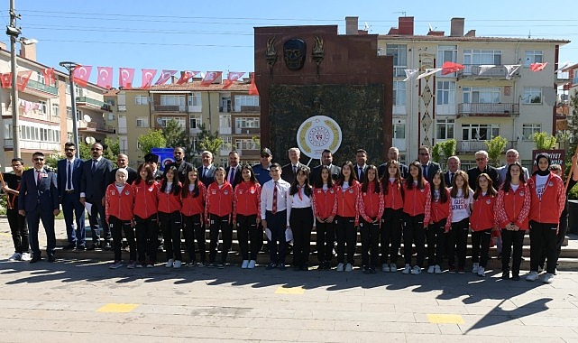 Kahramankazan Belediye Başkanı Selim Çırpanoğlu, 19 Mayıs Atatürk'ü Anma Gençlik