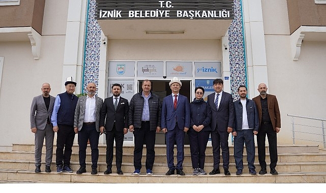 Kırgız Cumhuriyeti’nin her yıl geleneksel olarak düzenlediği Kırgız Şenlikleri bu