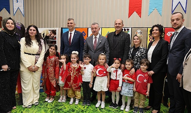 KO-MEK kursiyerlerinin bir yıl boyunca büyük emekle hazırladıkları el işi