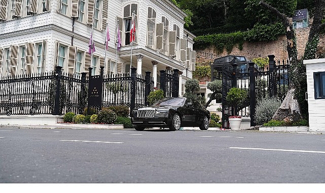 Rolls-Royce Motor Cars İstanbul, markanın kendinden emin ifadesi olan Ghost