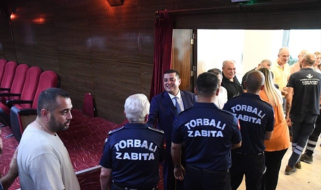 Torbalı Belediye Başkanı Övünç Demir, Kurban Bayramı öncesinde belediye personeliyle