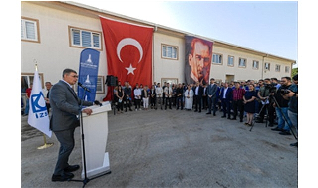 İzmir Büyükşehir Belediye Başkanı Dr.