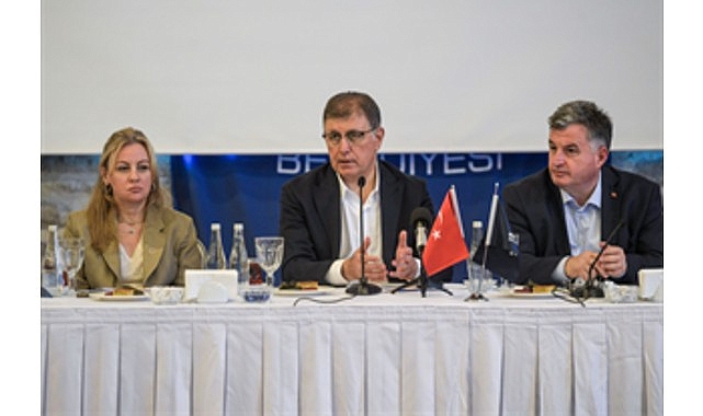 İzmir Büyükşehir Belediye Başkanı Dr.