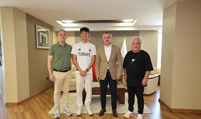 Kocaeli Büyükşehir Belediye Başkanı Doç.