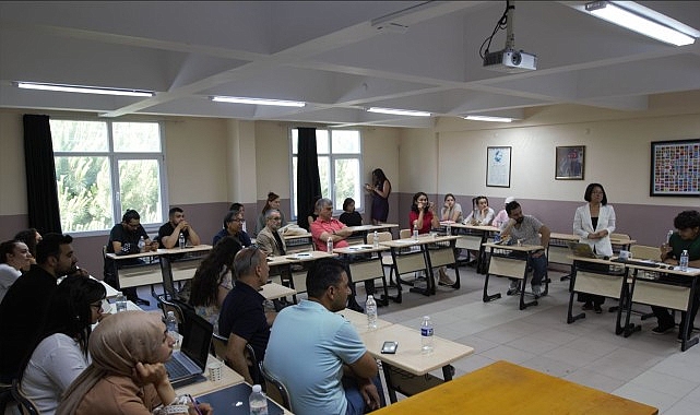 Ege Üniversitesi Türk Dünyası Araştırmaları Enstitüsü Türk Halk Bilimi Anabilim