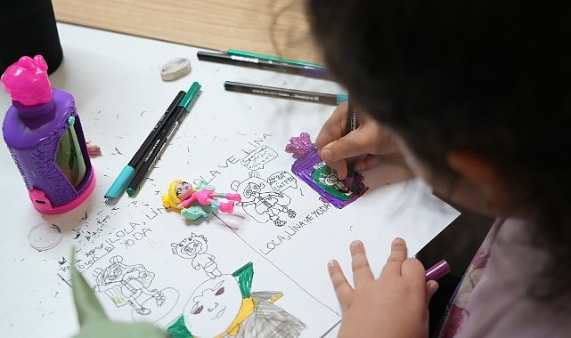 Kadıköy Belediyesi Karikatür Evi, çocukların, gençlerin ve yetişkinlerin katılabileceği, karikatür