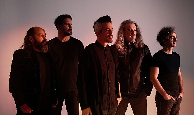 Yapı Kredi bomontiada World Akustik konser serisi, 19 Temmuz Cumartesi
