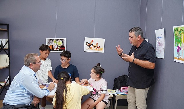 Ayvalık Belediyesi, yaz tatilinde çocukların hayal gücünü renklendirecek etkinliklerini sürdürüyor.