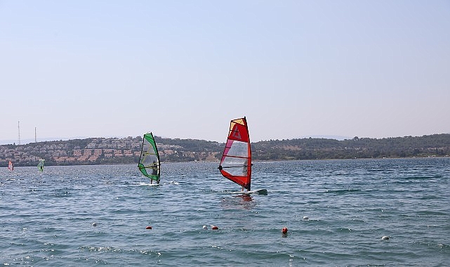 Seferihisar Belediyesi ve Çağdaş Kadınlar Platformu iş birliğiyle düzenlenen Akarca