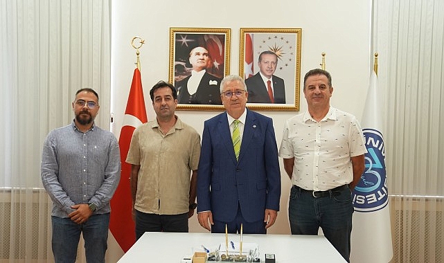 Ege Üniversitesi (EÜ) Su Ürünleri Fakültesi öğretim üyesi Prof.