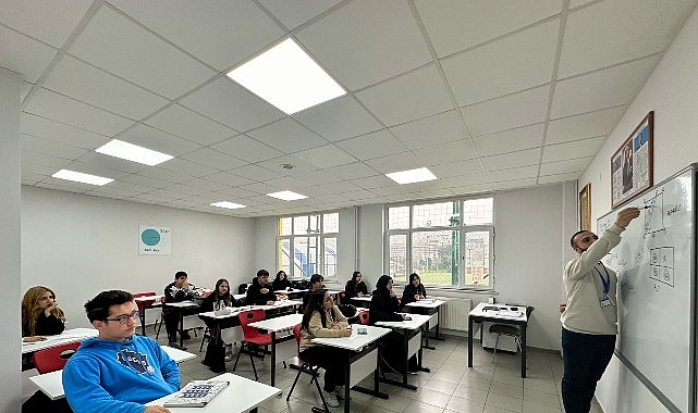 Üniversite sınavlarına Bakırköy Belediyesi ile hazırlanan öğrenciler başarılarıyla fark yarattı.