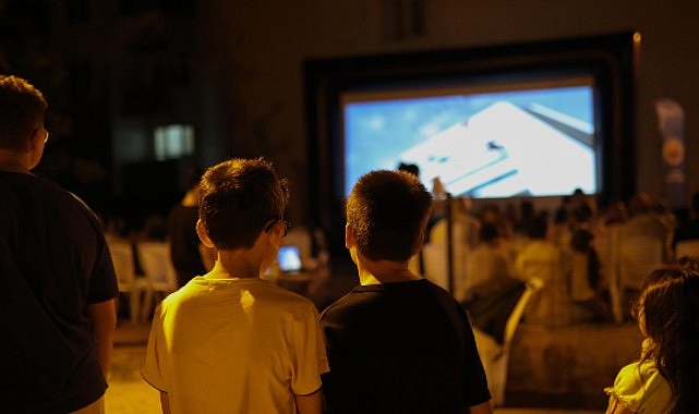 Gemlik Belediyesi, yaz etkinlikleri kapsamında Eşref Dinçer Mahallesi’nde çocuklara yönelik