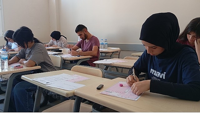 Bayraklı Belediyesi Sosyal Etkinlik Merkezi'nden ücretsiz eğitim almak isteyen 11’inci