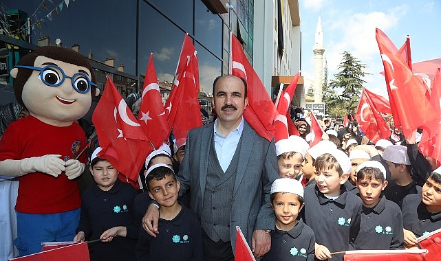 Konya Büyükşehir Belediyesi bünyesinde hizmet veren Bilgehanelerde eğitim alan öğrenciler,