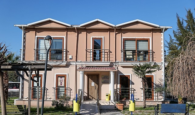 Buca’da yaşayan kadınlara psikolojik ve hukuki danışmanlık hizmetleri sunan Buca