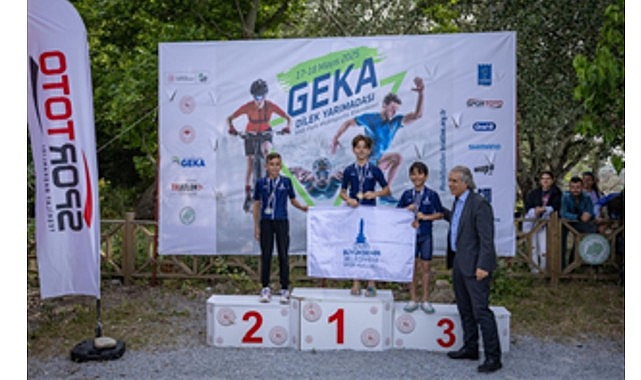 İzmir Büyükşehir Belediyesi Spor Kulübü yarışmacı ve yetiştirici kimlikleriyle faaliyetlerine