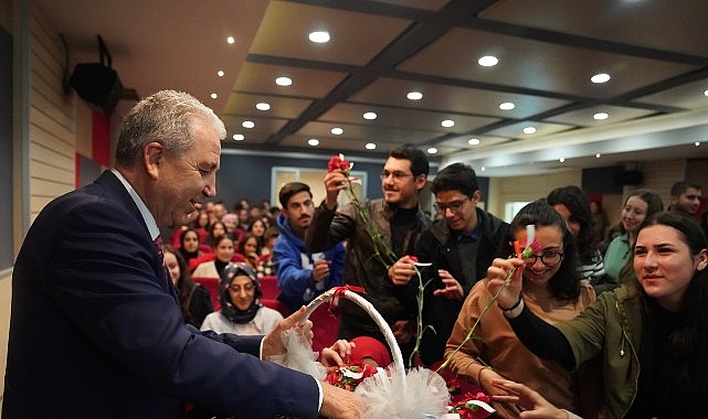  Ege Üniversitesi (EÜ) Eğitim Fakültesi, kaliteli ve donanımlı altyapısı, nitelikli