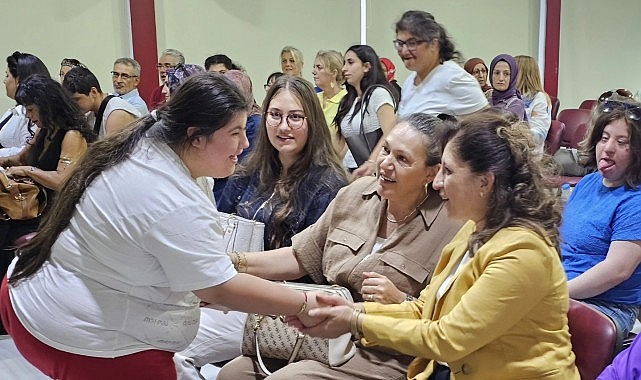 Gölcük Belediyesi, Gölcük Kent Konseyi ve +1 Farkla Gölcük Down