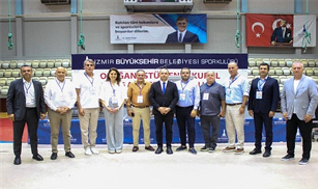 İzmir Büyükşehir Belediyesi Spor Kulübü’nde olağanüstü genel kurul gerçekleşti.