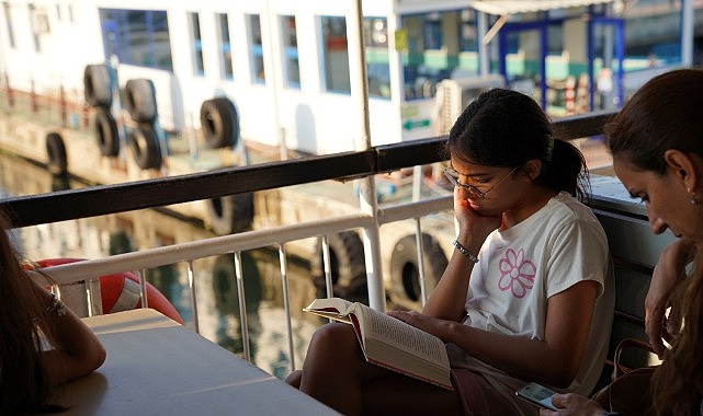 Büyükşehir Belediyesi’nin yaz boyunca her cumartesi günü düzenlediği “Körfez’de Mehtap