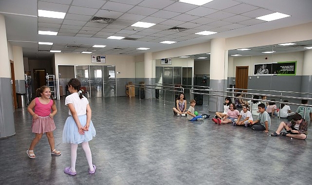 Küçükçekmece Belediyesi’nin 7-14 yaş arası çocukların yaz tatilini dolu dolu