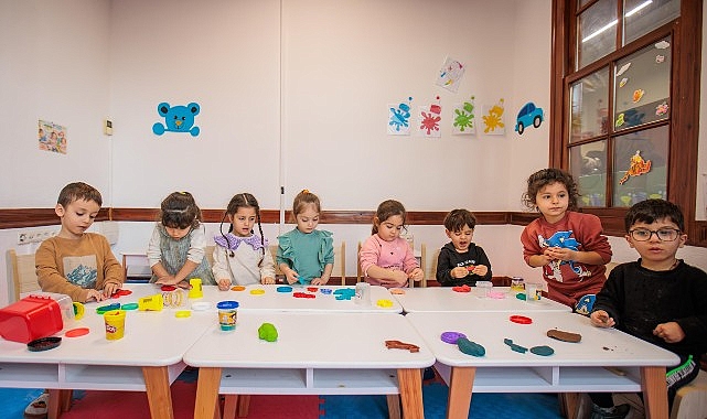 Konak Belediyesi’nin okul öncesi eğitimde fırsat eşitliği sağlayan ücretsiz hizmeti