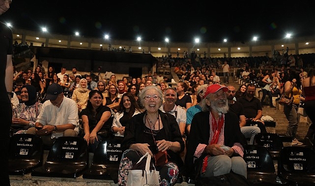 İstanbul Büyükşehir Belediyesi Şehir Tiyatroları, Molière’in klasik eseri “Tartuffe”ü Harbiye Cemil Topuzlu