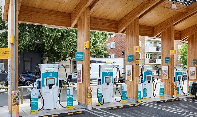 Türkiye’de toplam elektrikli otomobil sayısı, 2025 Haziran sonunda geçen yılın