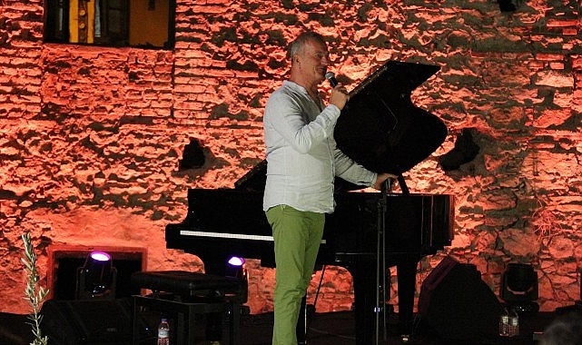 Mudanya Belediyesi’nin bu yıl ilk kez düzenlediği Mudanya Caz Festivali,