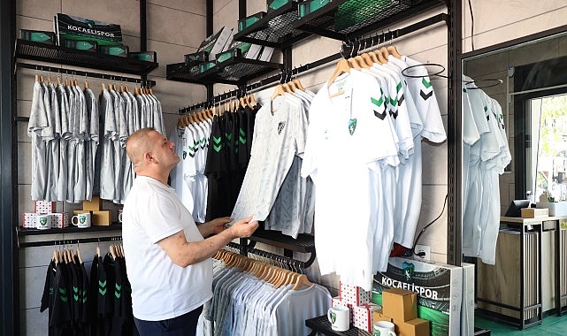 Kocaeli Büyükşehir Belediyesi’nden Kocaelispor’a tam destek sürüyor.