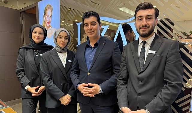 Yıllardır kendi markasıyla kuyumculuk sektöründe başarıyla hizmet veren, 30 yıllık