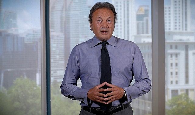 Antik dünyanın önemli bilgelik merkezlerinden Klaros’ta arkeolojik kazılar, geçmişi gün