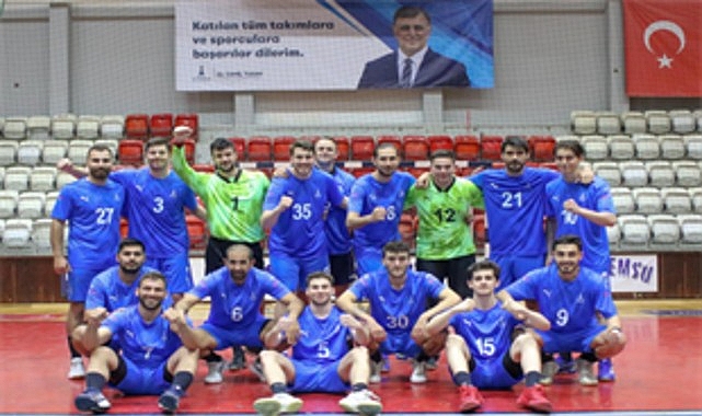 İzmir Büyükşehir Belediyesi Spor Kulübü ile Göztepe, erkekler hentbol ve