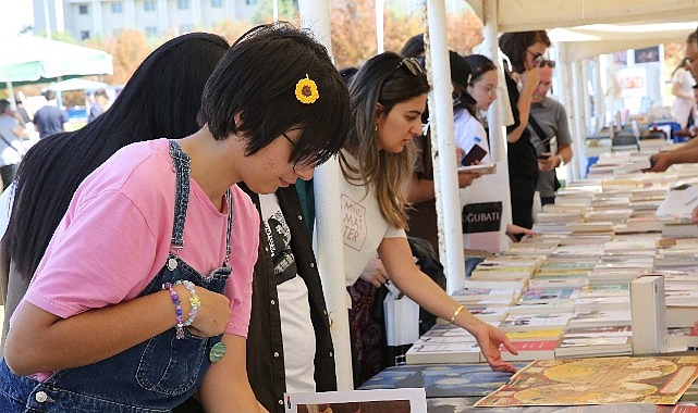 Felsefeyi geniş kitlelerle buluşturmayı amaçlayan Bilkent Üniversitesi Felsefe Şenliği PhilFest