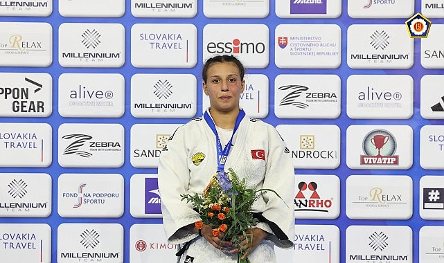 Konya Büyükşehir Belediyespor’un milli judocusu Ecem Baysuğ, Avrupa Şampiyonu olarak