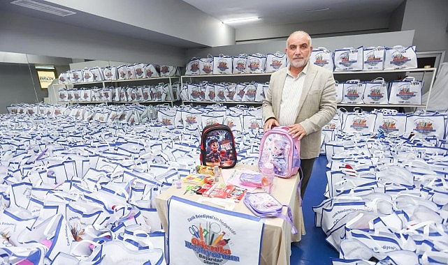 Canik Belediye Başkanı İbrahim Sandıkçı, ilçede okula başlayacak çocukların tamamının