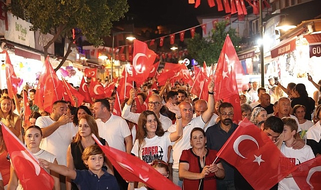 Başkan Denizli: “Ben de Çeşme’nin ilk kadın belediye başkanı olarak