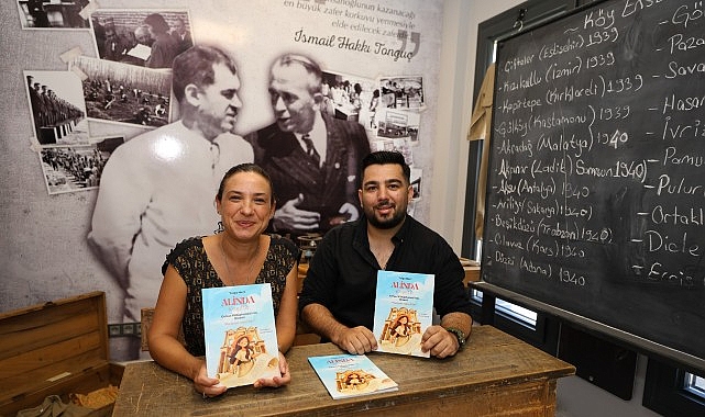 İlham Veren Kent Efes Selçuk’un çocukları Alinda ile Celsus Kütüphanesi’ni