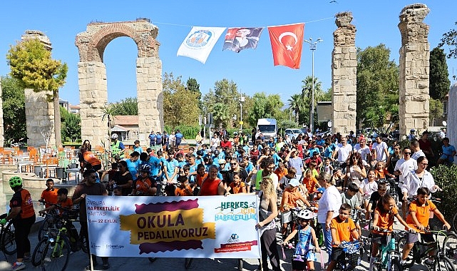 Efes Selçuk Belediyesi, İzmir Büyükşehir Belediyesi, Efes Selçuk Bisikletlileri Derneği,