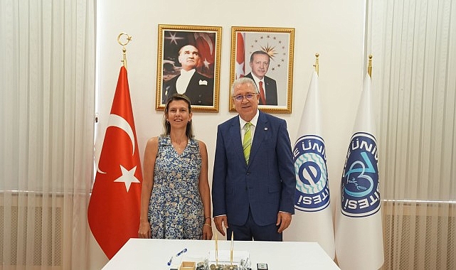  Ege Üniversitesi Mühendislik Fakültesi Biyomühendislik Bölümü öğretim üyesi Prof.