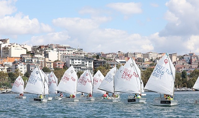 İBB’nin yelken sporunu sevdirmek ve genç yetenekleri teşvik etmek amacıyla