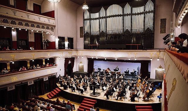 İstanbul Devlet Senfoni Orkestrası (İDSO), Romanya Cumhurbaşkanlığı himayelerinde düzenlenen ve