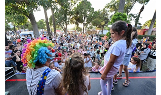 İzmir Enternasyonal Fuarı (İEF), 94’üncü buluşmasında ziyaretçi akınına uğruyor.