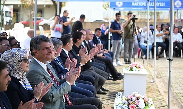 Kartepe’de 2025-2026 eğitim öğretim yılı, aynı zamanda açılışı yapılan Ömer Nasuhi Bilmen
