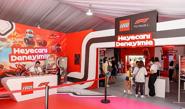 Zorlu Center Meydan Katı Park Alanı’nda yer alan LEGO® F1 Deneyim