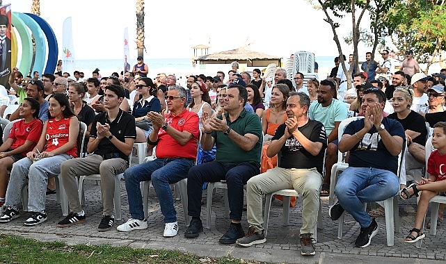 Kemer Belediyesi, A Milli Kadın Voleybol Takımı'nın Dünya Kadınlar Voleybol