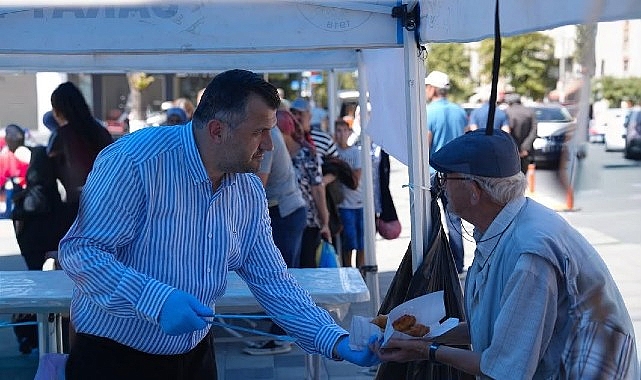 doğduğu gece olan Mevlid Kandili’ni en içten duygularımla kutluyor; bu