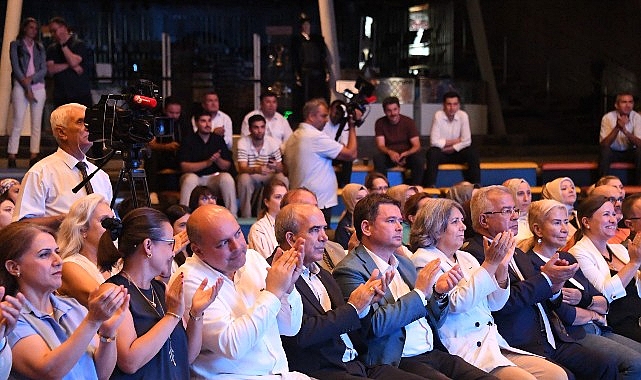 Osmangazi Belediyesi’nin 1 Eylül Dünya Barış Gününe özel düzenlediği konserde